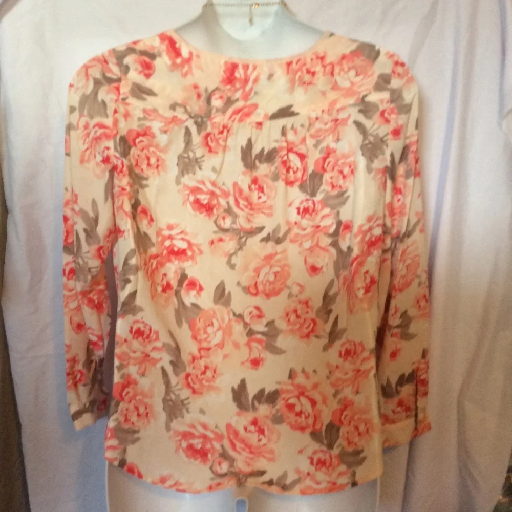 Peach Flower top classic look L - Picture 3 of 3
